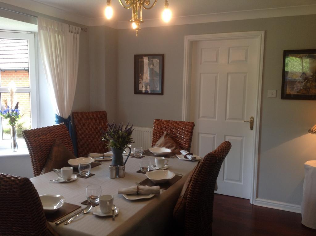 Home From Home Bed And Breakfast Livingston Ngoại thất bức ảnh